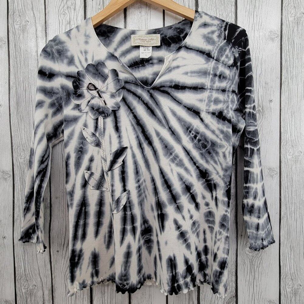 Nature Art Lynn Yang Tie-dye Flower Top